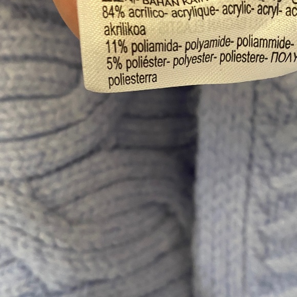 Zara Light Blue V-Neck Sweater - Picture 6 of 8